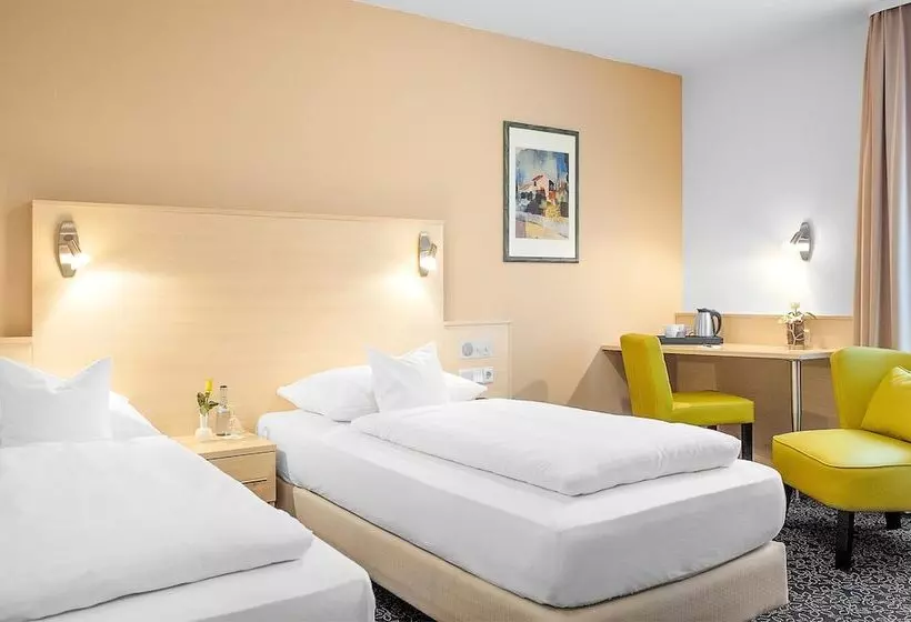 コンフォートルーム, Best Western Hotel Favorit