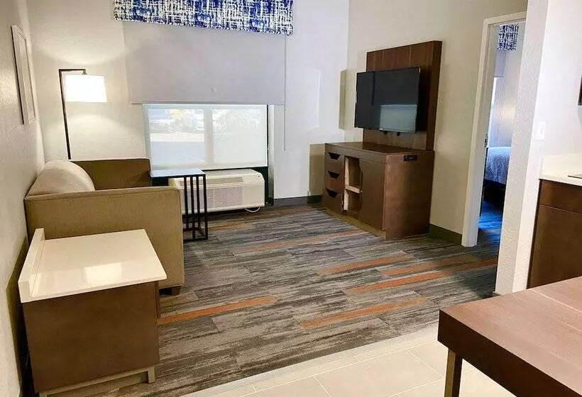 キングサイズベッドのスイートルーム, Hampton Inn & Suites Phoenix Goodyear