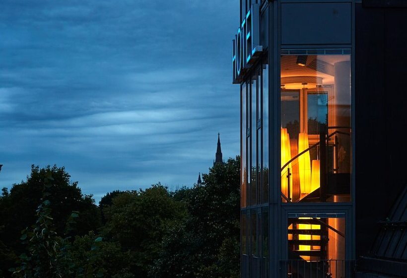 سوئیت پنت هاوس, Living Hotel Prinzessin Elisabeth