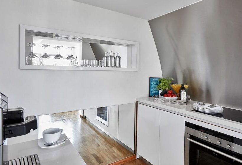 سوئیت پنت هاوس, Living Hotel Prinzessin Elisabeth