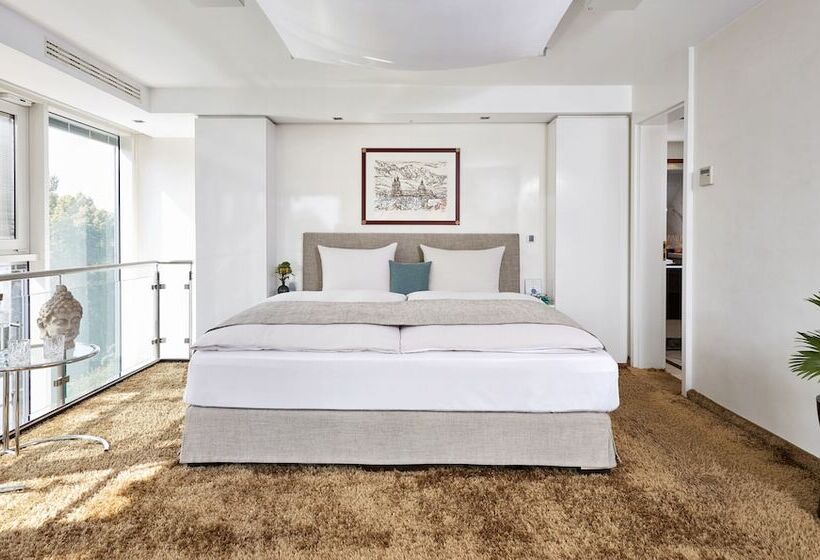 سوئیت پنت هاوس, Living Hotel Prinzessin Elisabeth