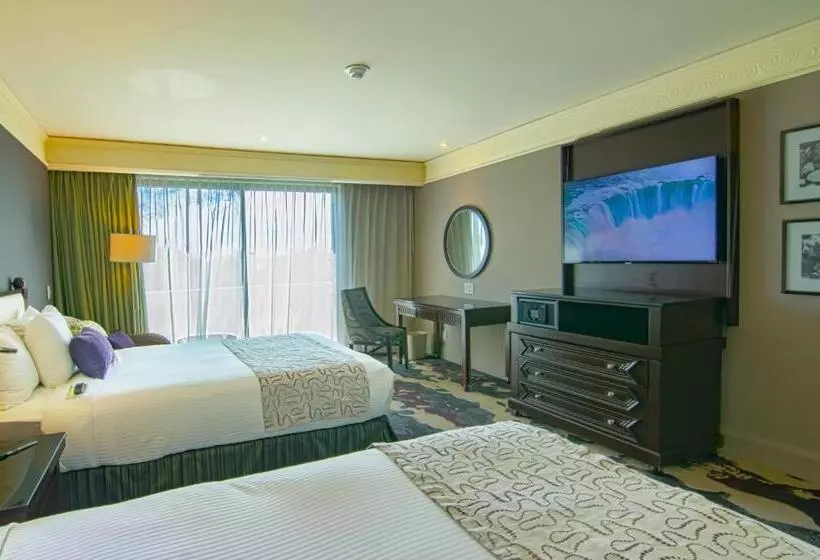 اتاق لوکس, Lucerna Culiacan