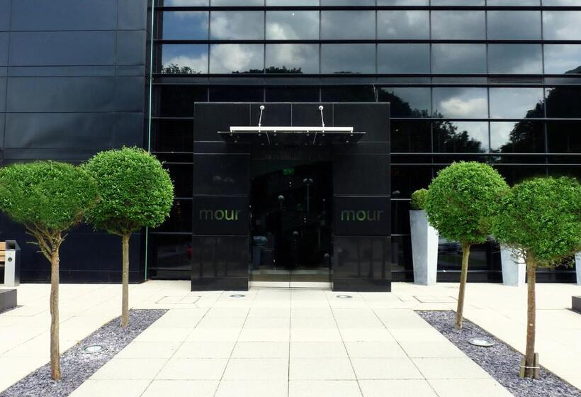 Номер Стандарт, Mour