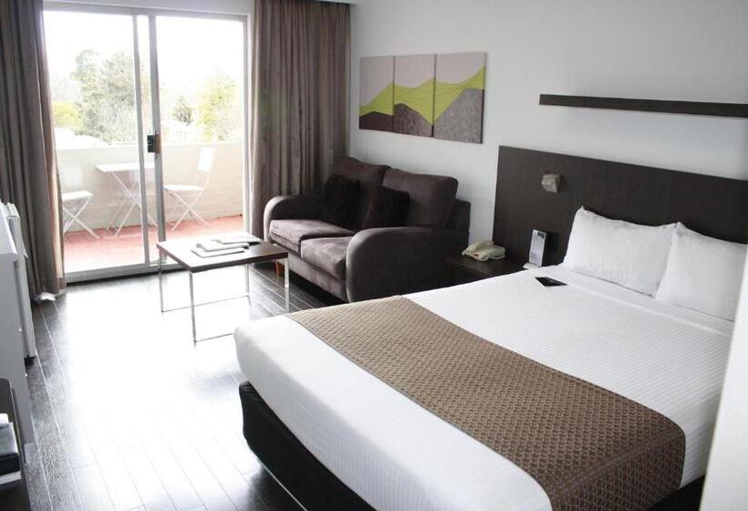 标准间带阳台, Pavilion On Northbourne