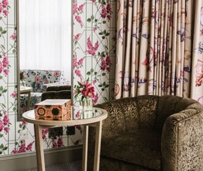 جناح جونيور, Pendley Manor