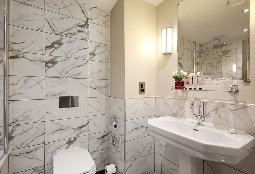 جناح, Pendley Manor