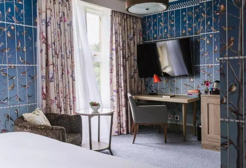 スーペリアールーム, Pendley Manor
