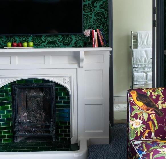 غرفة سوبيريور, Pendley Manor