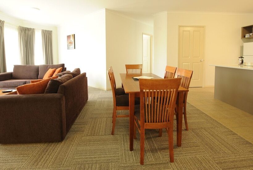 带3个卧室的公寓, Quest Bendigo