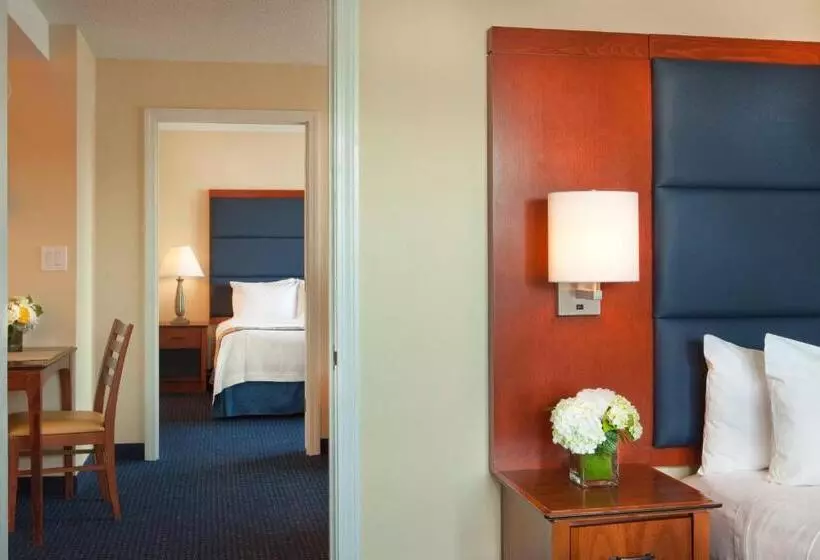 سوئیت 2 خوابه, Residence Inn By Marriott Boston Harbor On Tudor Wharf