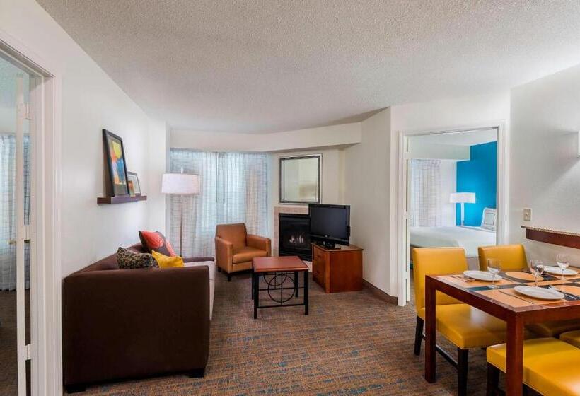 Люкс 2 Спальни, Residence Inn Tampa Westshore Airport