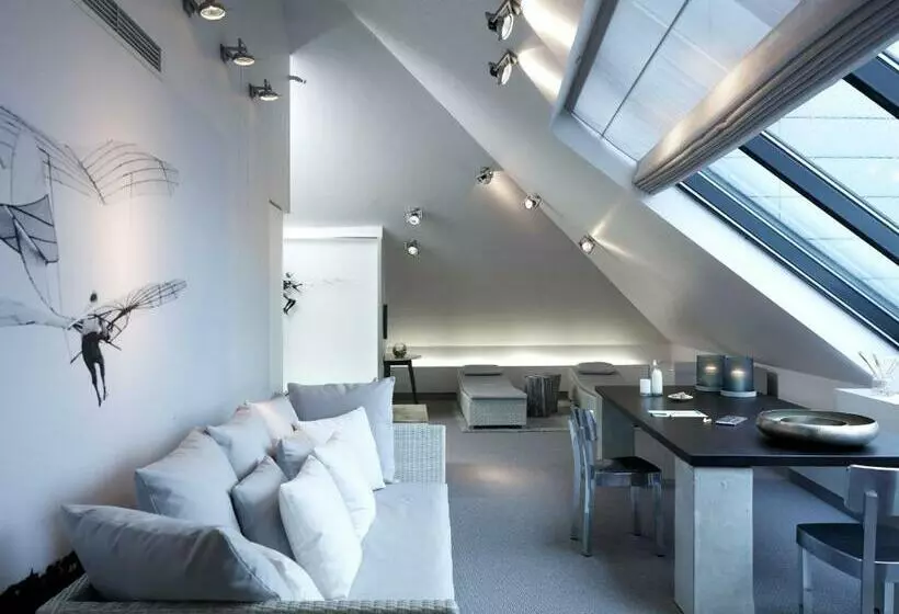 キングサイズベッドのスイートルーム, Sofitel Munich Bayerpost