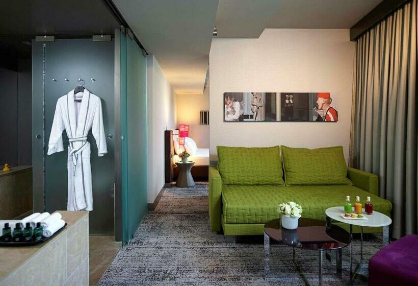 Полулюкс, Sofitel Munich Bayerpost