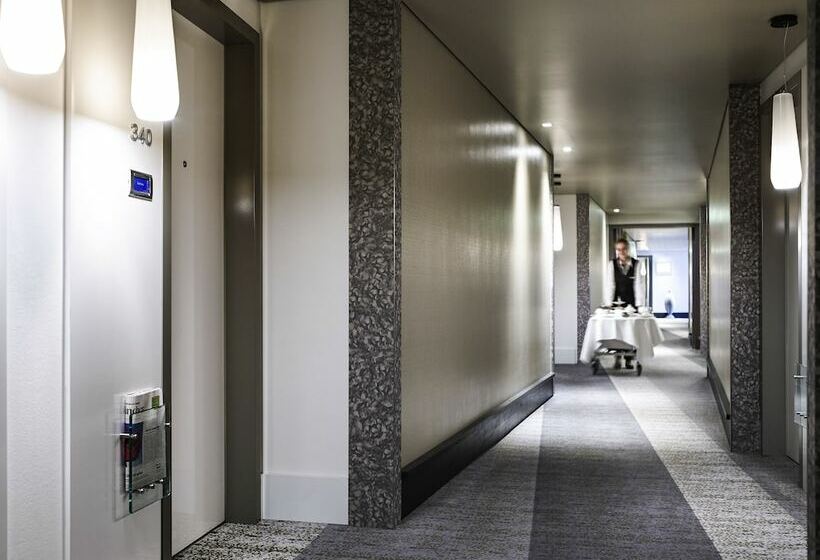 سوییت جونیور, Sofitel Munich Bayerpost