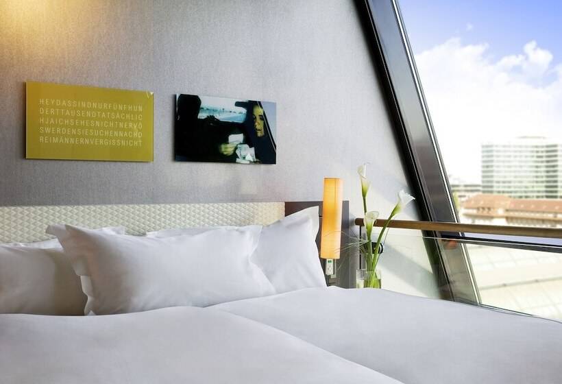 Полулюкс Дюплекс, Sofitel Munich Bayerpost