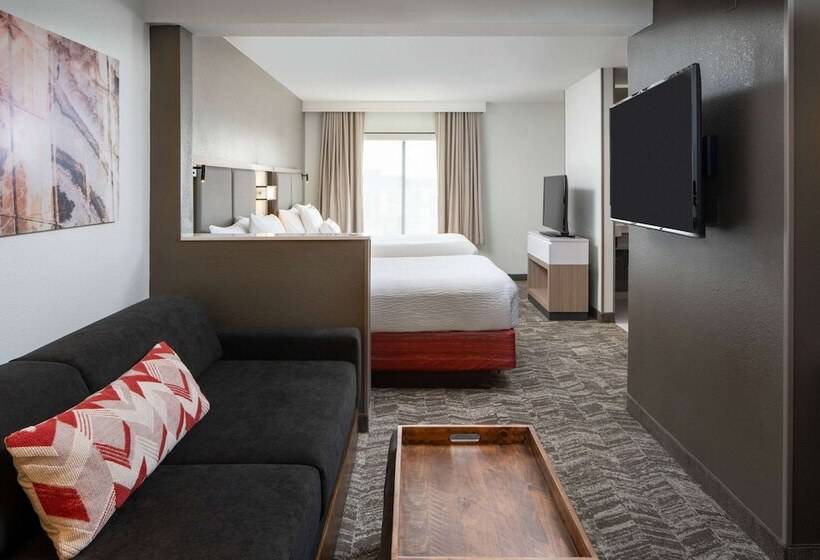 سوییت, Sonesta Select Nashville Airport Suites