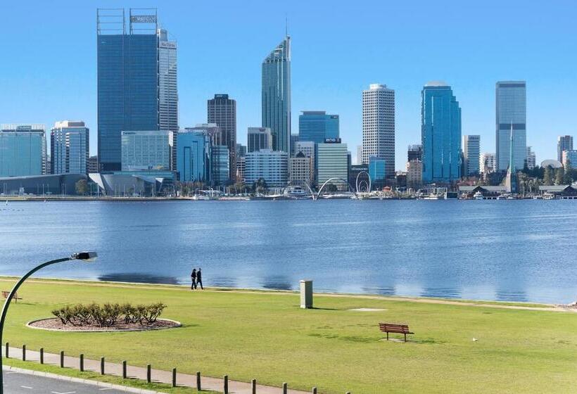 带河湖景观的套房, The Peninsula Riverside Serviced Apartments