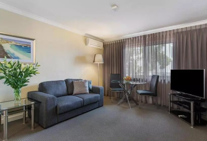 سوئیت با چشمانداز رودخانه, The Peninsula Riverside Serviced Apartments