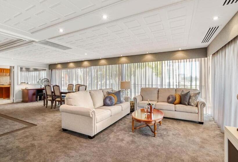 带河湖景观的套房, The Peninsula Riverside Serviced Apartments