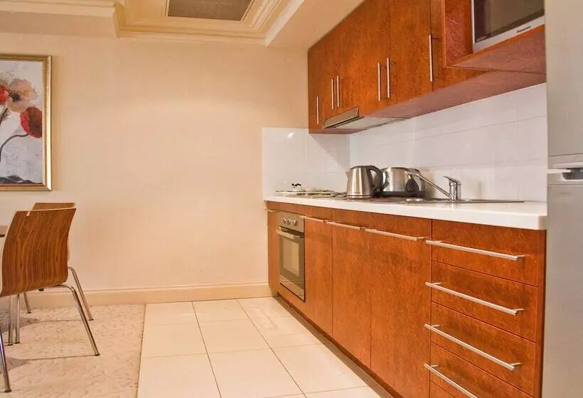 سوییت اجرایی, The Peninsula Riverside Serviced Apartments