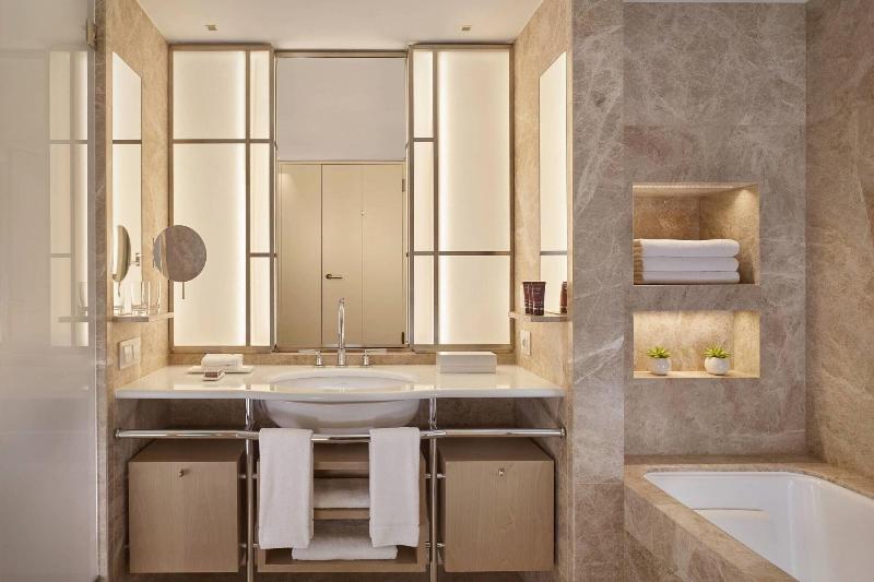 Номер Клуб, The Ritzcarlton, Wolfsburg