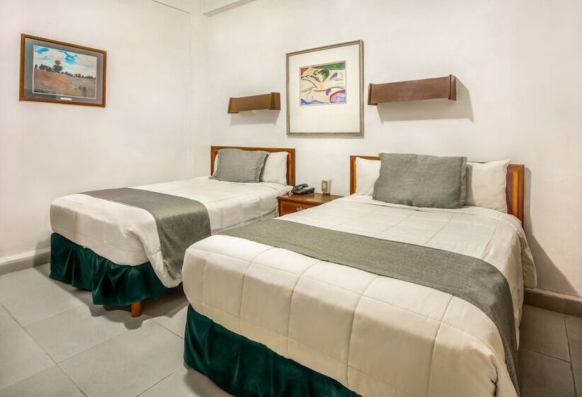 Quarto Estandar 2 Camas Casal, Urdinola