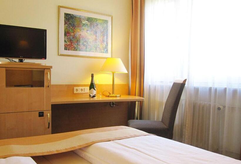 标准单人间, Motel Frankfurt