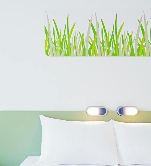 Семейный Номер Классика, Warrington Motel, J20 M6 Lymm Services