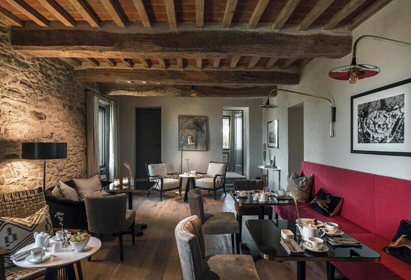 小型套房, Rastrello