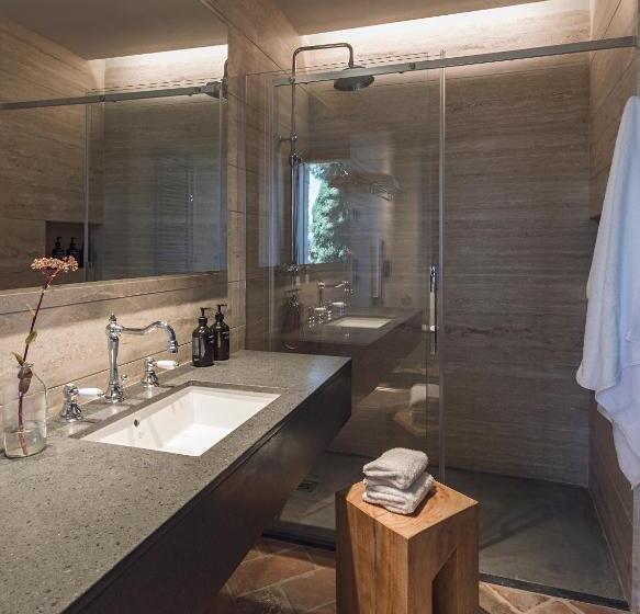 带大床的标准间, Rastrello