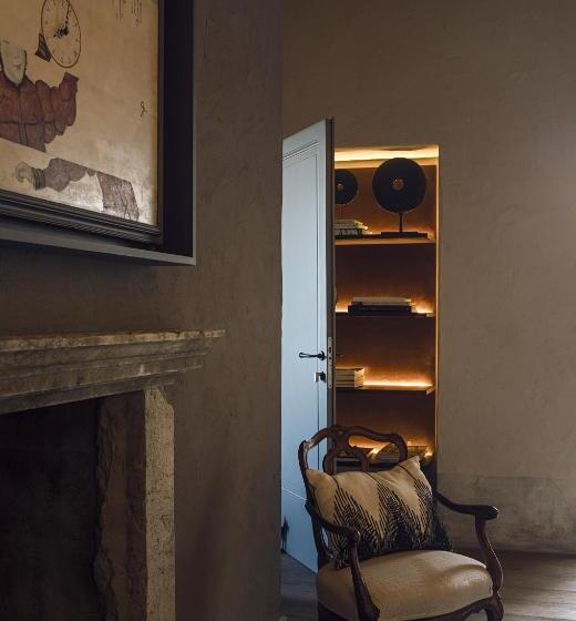 带大床的标准间, Rastrello