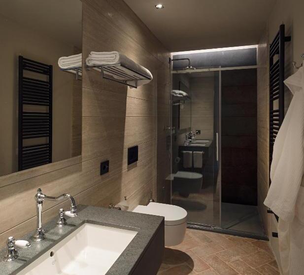 家庭间, Rastrello