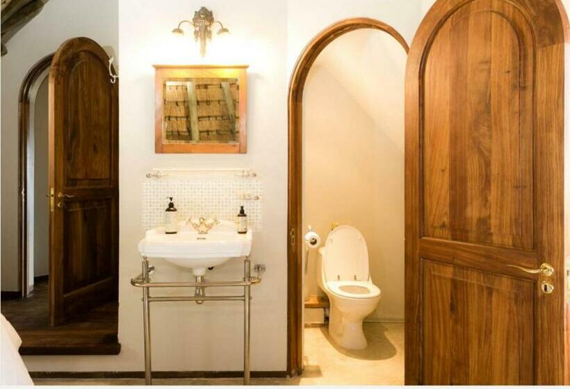 חדר סטנדרט עם מיטת קינג, Crestwood Bed & Breakfast