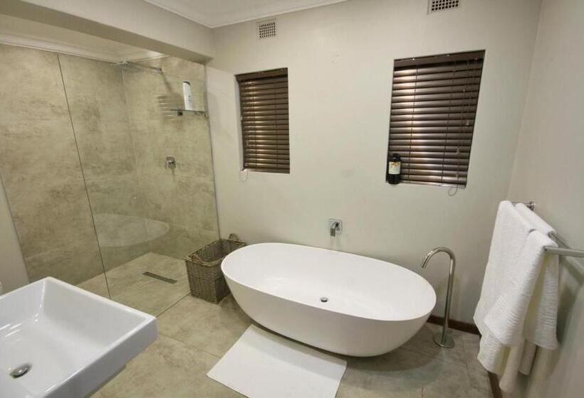 בית, 2 חדרי שינה, Crestwood Bed & Breakfast