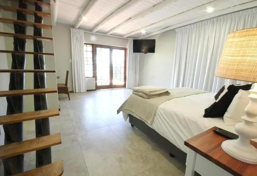 ２ベッドルームハウス, Crestwood Bed & Breakfast