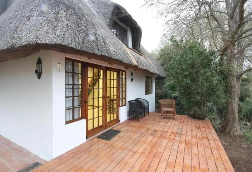 ２ベッドルームハウス, Crestwood Bed & Breakfast