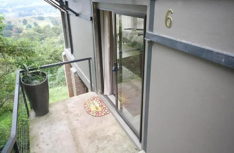 スタンダードルーム, Crestwood Bed & Breakfast