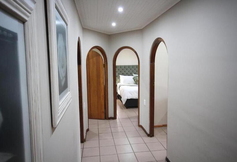 בית, חדר שינה 1, Crestwood Bed & Breakfast