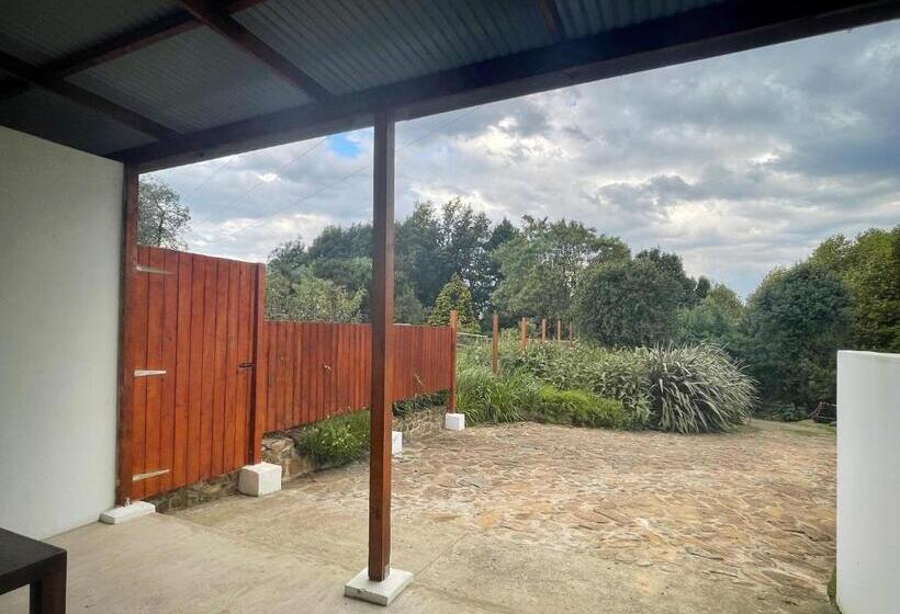 חדר בסיסי, Crestwood Bed & Breakfast