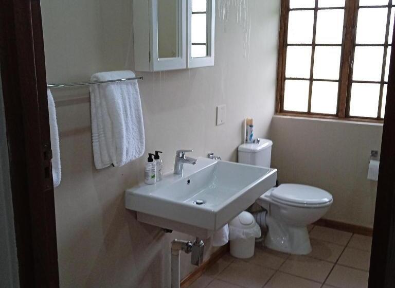 בית, חדר שינה 1, Crestwood Bed & Breakfast