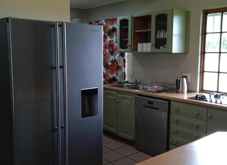 בית, חדר שינה 1, Crestwood Bed & Breakfast