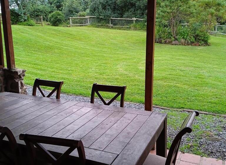 בית, חדר שינה 1, Crestwood Bed & Breakfast