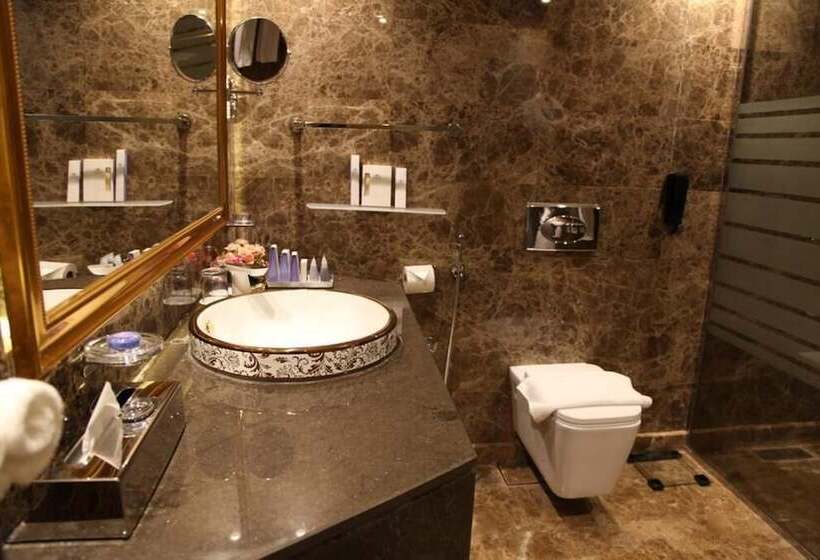 デラックススイート, Al Rahden