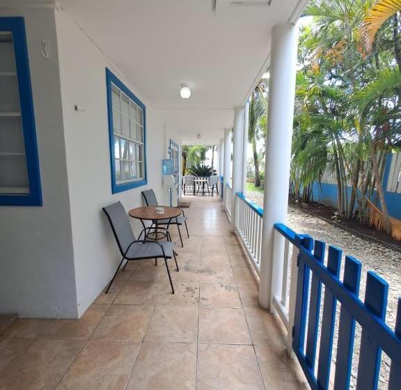 آپارتمان 1 خوابه همکف, The Odyssey Resort Utila
