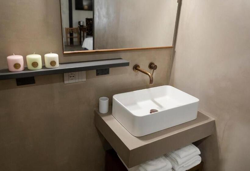 اتاق سوپریور, Casazavi