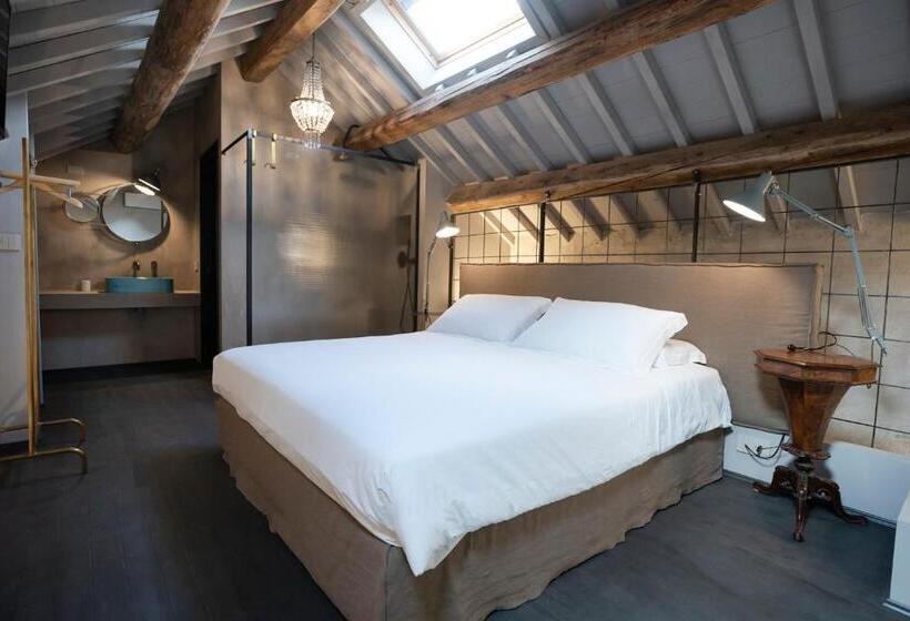 اتاق لوکس, Casazavi