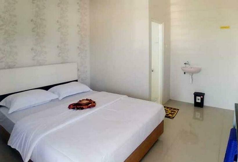 标准间, Griya Mulya Near Alun Alun Batu Mitra Reddoorz