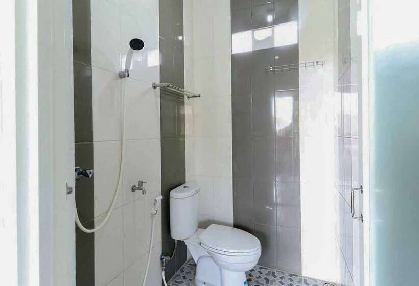 豪华房间, Griya Mulya Near Alun Alun Batu Mitra Reddoorz