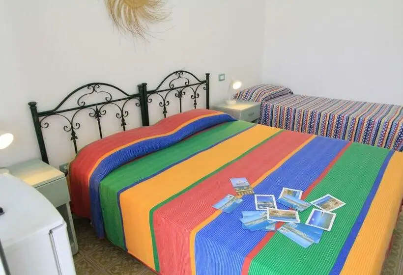 コンフォートトリプルルーム, B&b Monterossi