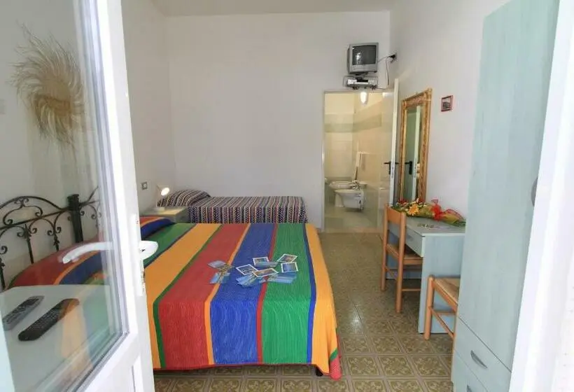 コンフォートトリプルルーム, B&b Monterossi
